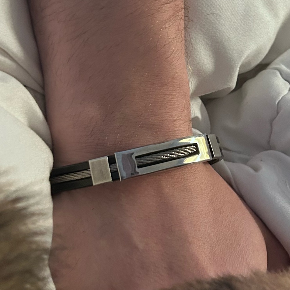 Men’s black and silver bracelet